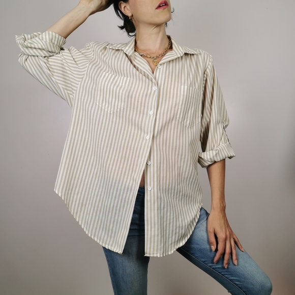 Vintage minimalist Large button up blouse shirt - Picture 8 of 9